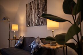 Silver City Apartments, Historic Apartment