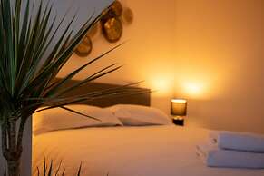 Silver City Apartments, Historic Apartment