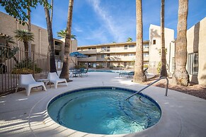Scottsdale Miller 2 Bedroom Condo by RedAwning