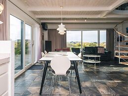 Luxury Panoramic Cottage in Rindby-by Traum