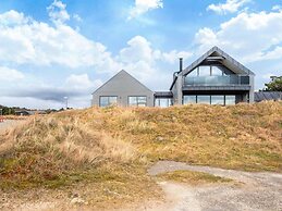 Luxury Panoramic Cottage in Rindby-by Traum