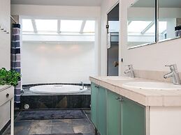 Luxury Panoramic Cottage in Rindby-by Traum