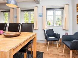 6 Person Holiday Home in Hemmet