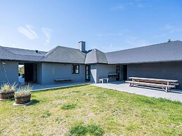 Holiday Home in Henne