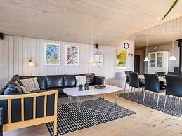 Seaside Retreat in Rindby-by Traum