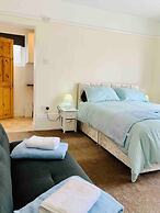 The Studio - Oxford Street Whitstable