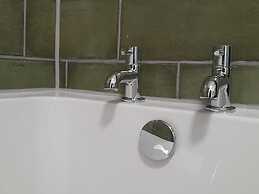 Crown Central Apartments