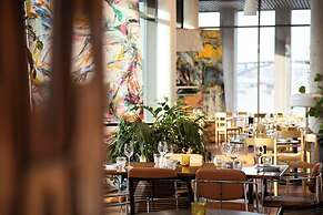 Moxy Bergen