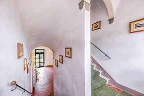Villa Giunone With Pool Close to Volterra