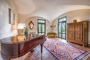 Villa Giunone With Pool Close to Volterra
