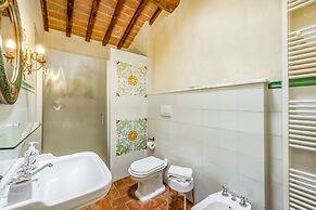 Villa Giunone With Pool Close to Volterra