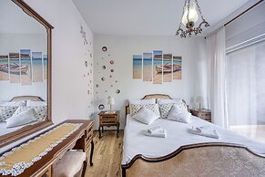 Pool Apartment Bakija