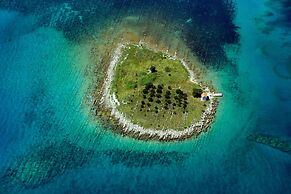 Pool Apartment Bakija