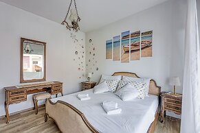 Pool Apartment Bakija