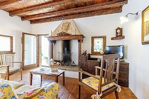 Villa Formaga- Relax and View Lake