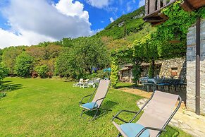 Villa Formaga- Relax and View Lake