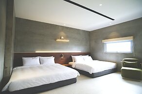 FFF Hotel