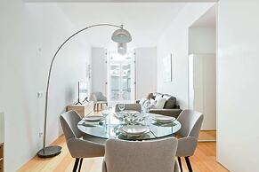 Spacious 1 Bedroom Apartment Near Baixa