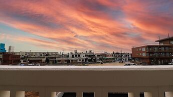 Bears Stay Kumejima Ifu Beach