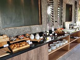 The Cliff Elegance Resort