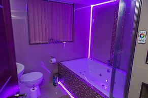 Aphrodite Suites Huddersfield