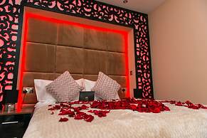 Aphrodite Suites Huddersfield