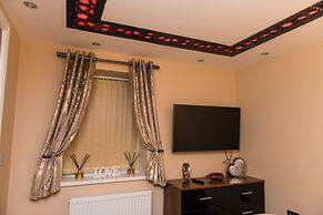 Aphrodite Suites Huddersfield