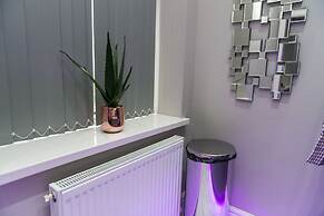 Aphrodite Suites Huddersfield