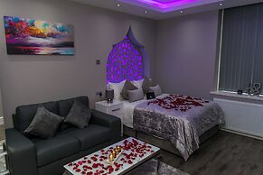 Aphrodite Suites Huddersfield