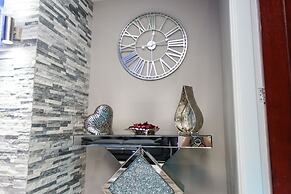 Aphrodite Suites Huddersfield