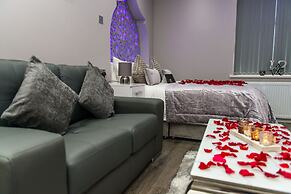 Aphrodite Suites Huddersfield
