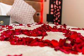 Aphrodite Suites Huddersfield