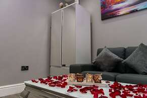 Aphrodite Suites Huddersfield