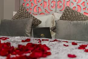 Aphrodite Suites Huddersfield