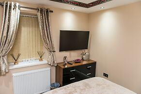 Aphrodite Suites Huddersfield