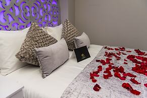 Aphrodite Suites Huddersfield