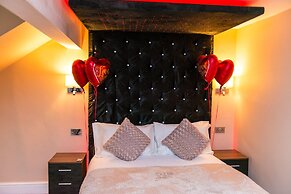 Aphrodite Suites Huddersfield