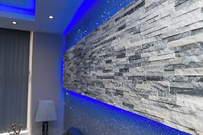 Aphrodite Suites Huddersfield
