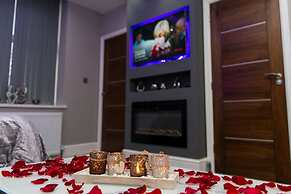 Aphrodite Suites Huddersfield