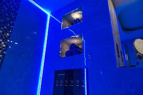 Aphrodite Suites Huddersfield