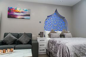 Aphrodite Suites Huddersfield
