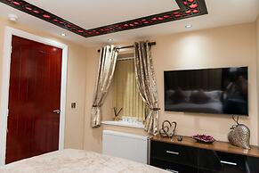 Aphrodite Suites Huddersfield