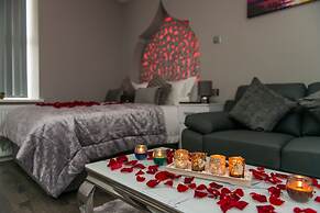 Aphrodite Suites Huddersfield
