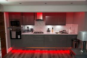 Aphrodite Suites Huddersfield