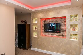 Aphrodite Suites Huddersfield