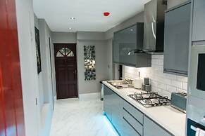 Aphrodite Suites Huddersfield