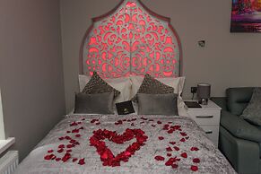 Aphrodite Suites Huddersfield