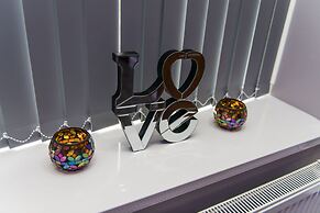 Aphrodite Suites Huddersfield