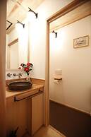 Yamagata Kyomachi Hatago Gojo Nishitoin