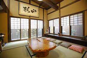 Yamagata Kyomachi Hatago Nishijin
